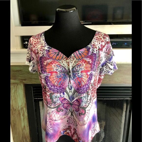 Cute butterfly shirt by Apt9 in XL - Picture 1 of 2